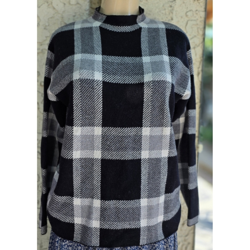 Premise Black and Gray Plaid Women's Turtleneck Sweater
